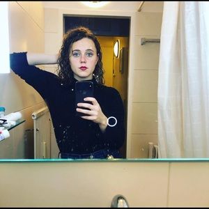 Meet your Posher, Anne